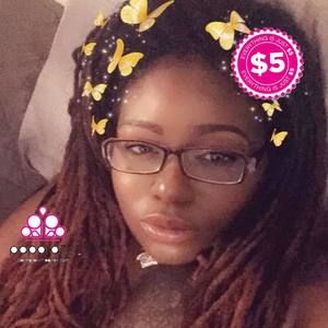 Meet your Posher, Roxanne